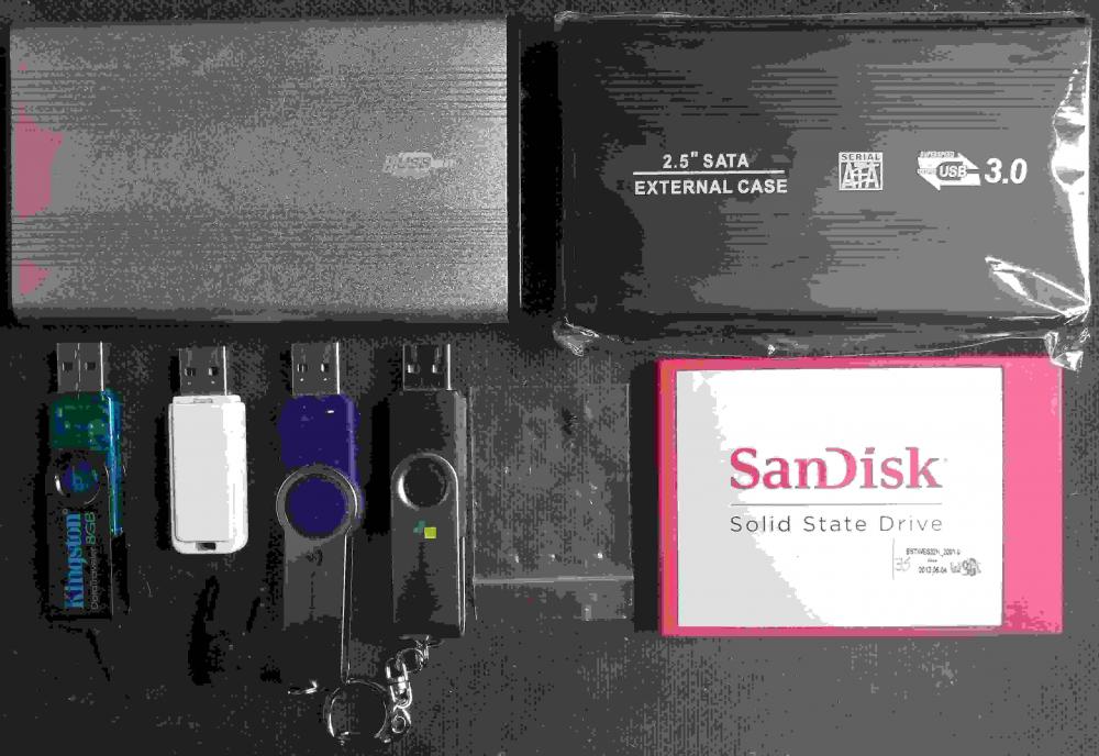 49805371_ProjectUSB-drives.thumb.jpg.c02bcbf773325f4f1548eebc7360fb9a.jpg
